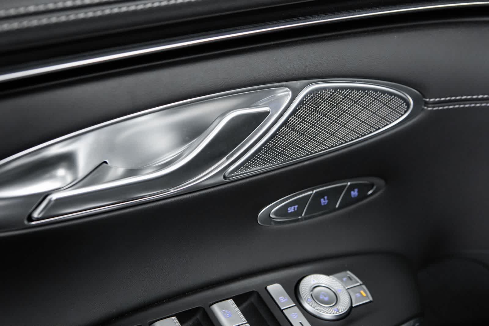 Thumbnail: 2023 Genesis GV70 - 24