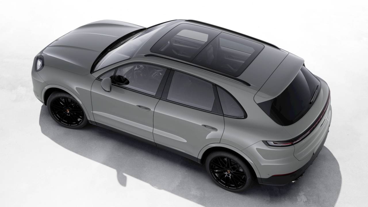 2026 Porsche Cayenne photo 4