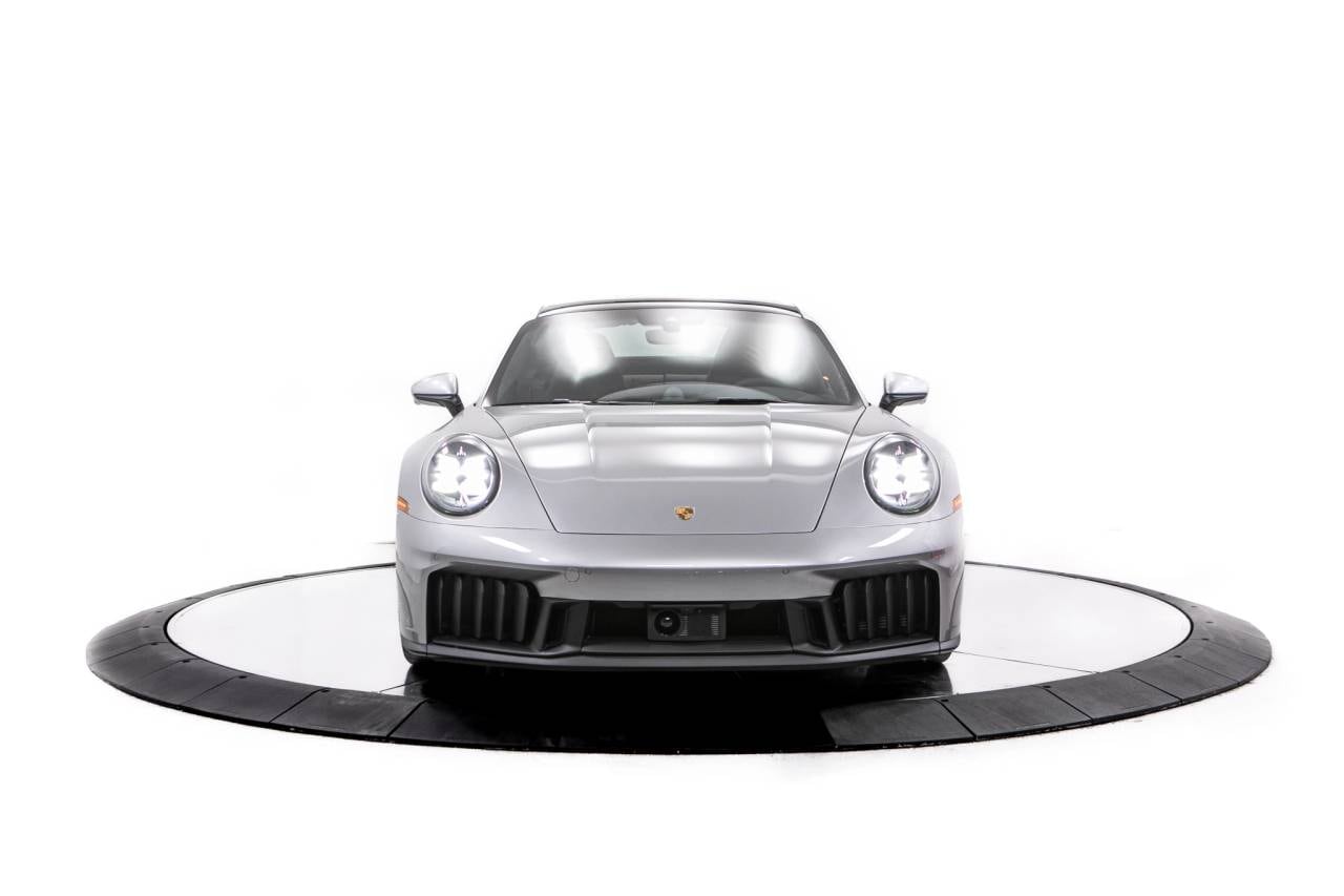 Thumbnail: 2026 Porsche 911 - 10