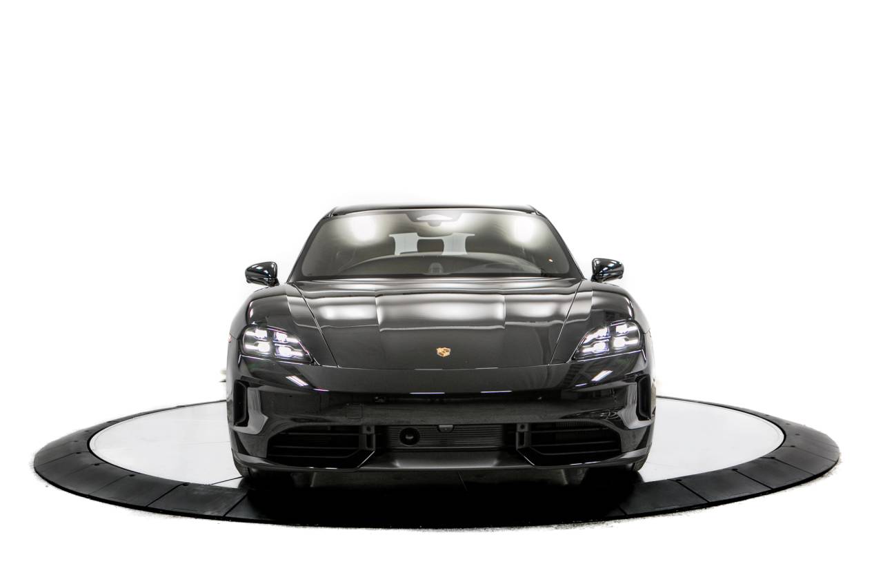 Thumbnail: 2026 Porsche Taycan - 10