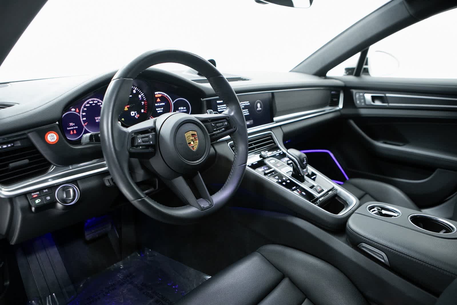 Thumbnail: 2023 Porsche Panamera - 4