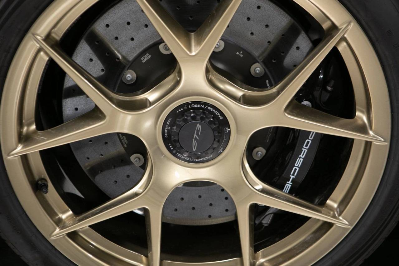 Thumbnail: 2026 Porsche 911 - 11