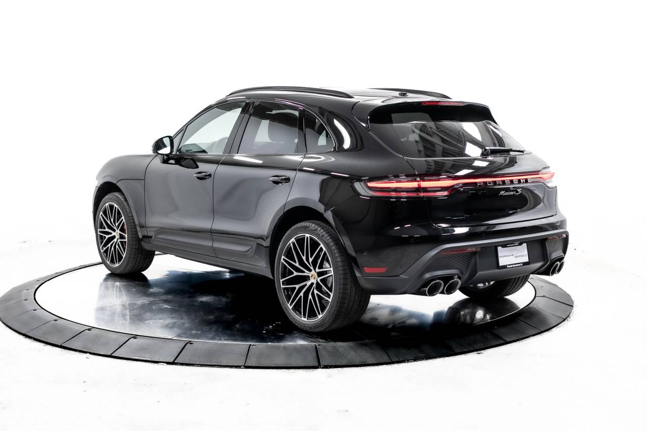Thumbnail: 2025 Porsche Macan - 3