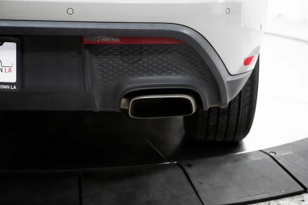 Thumbnail: 2025 Porsche Macan - 32