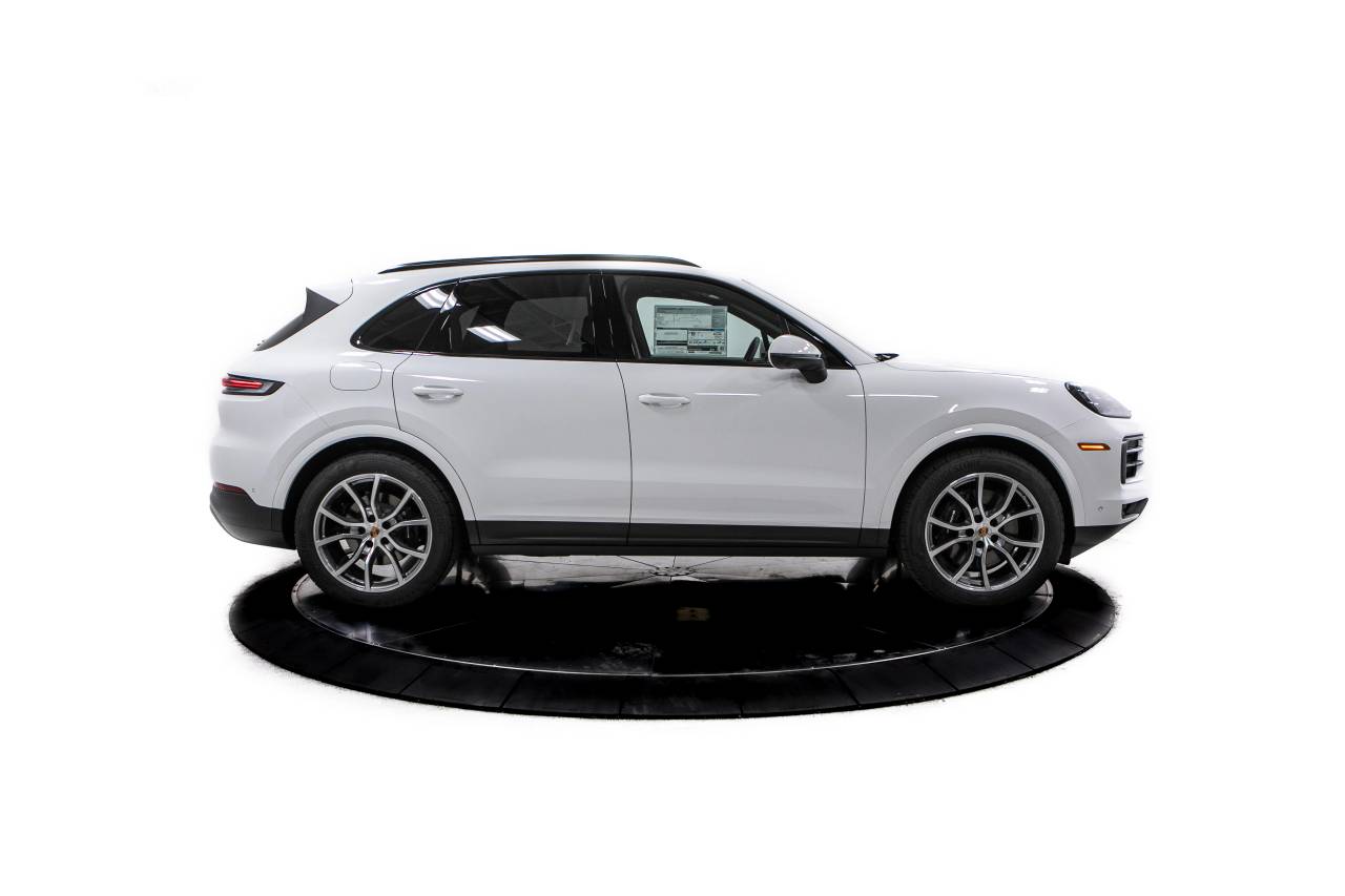 Thumbnail: 2026 Porsche Cayenne - 8