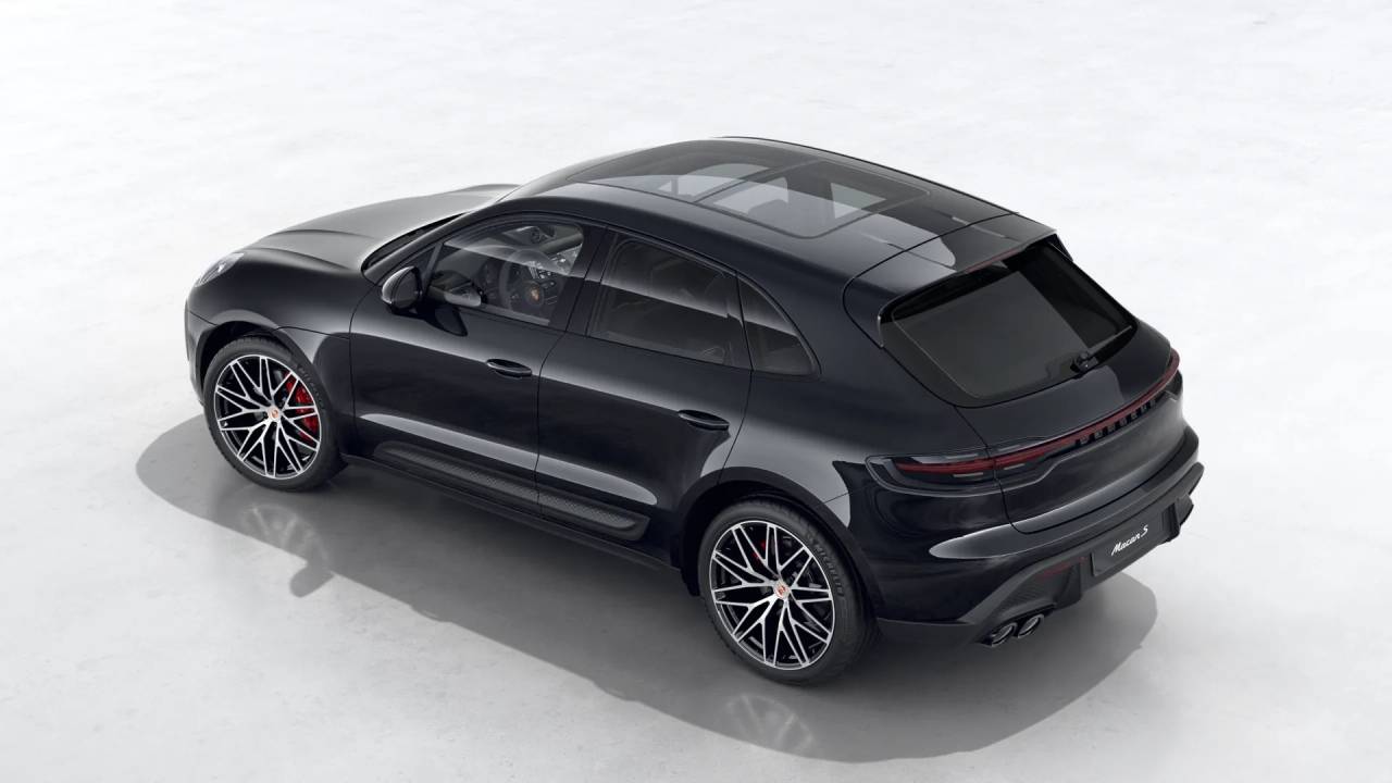 Thumbnail: 2026 Porsche Macan - 4
