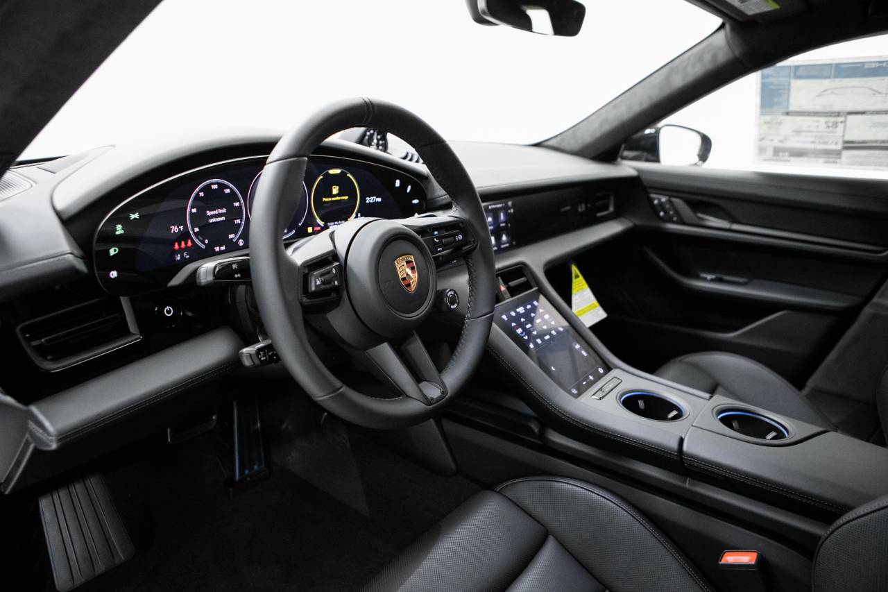 Thumbnail: 2026 Porsche Taycan - 4