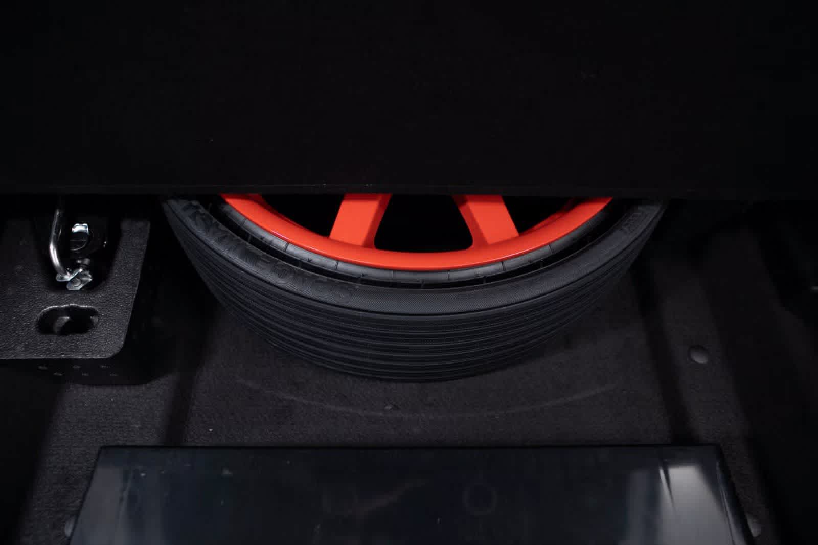 Thumbnail: 2026 Porsche Macan - 33