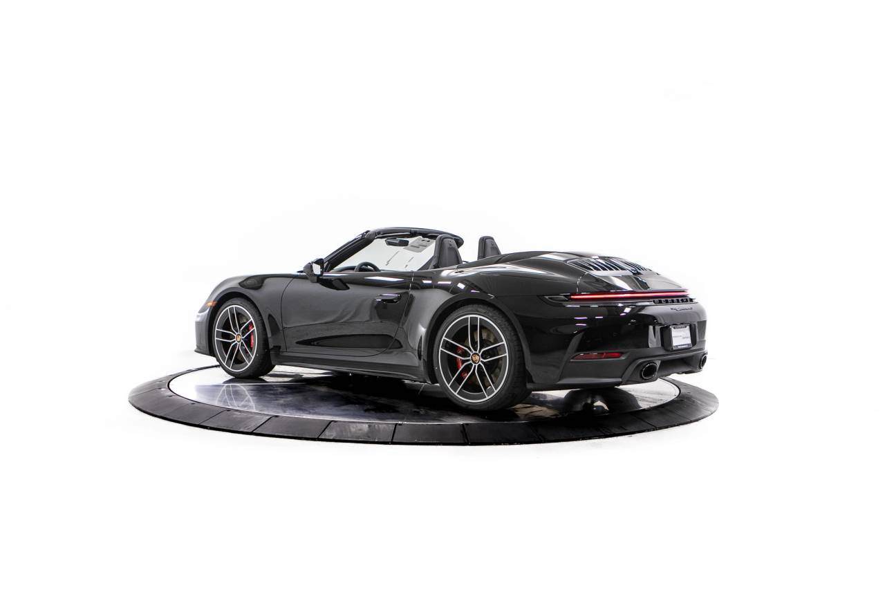 Thumbnail: 2026 Porsche 911 - 3