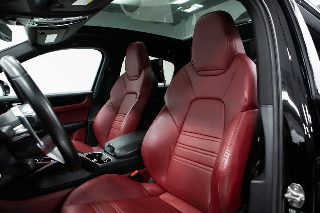 Thumbnail: 2022 Porsche Cayenne - 5