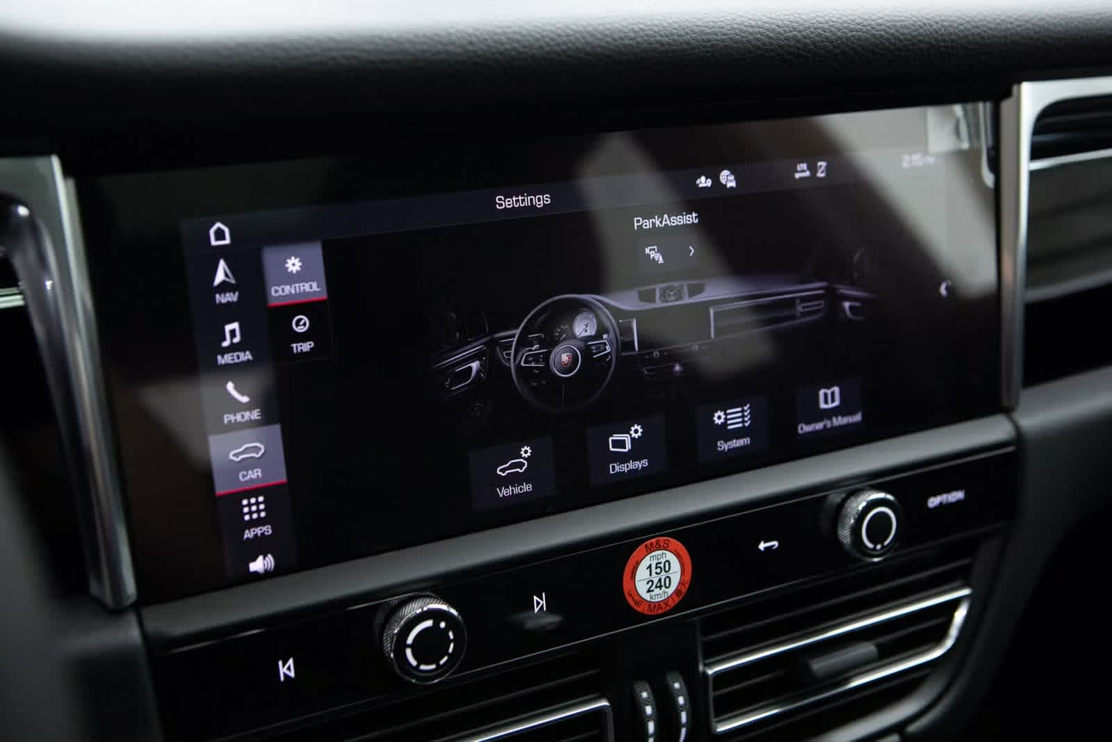 Thumbnail: 2025 Porsche Macan - 15