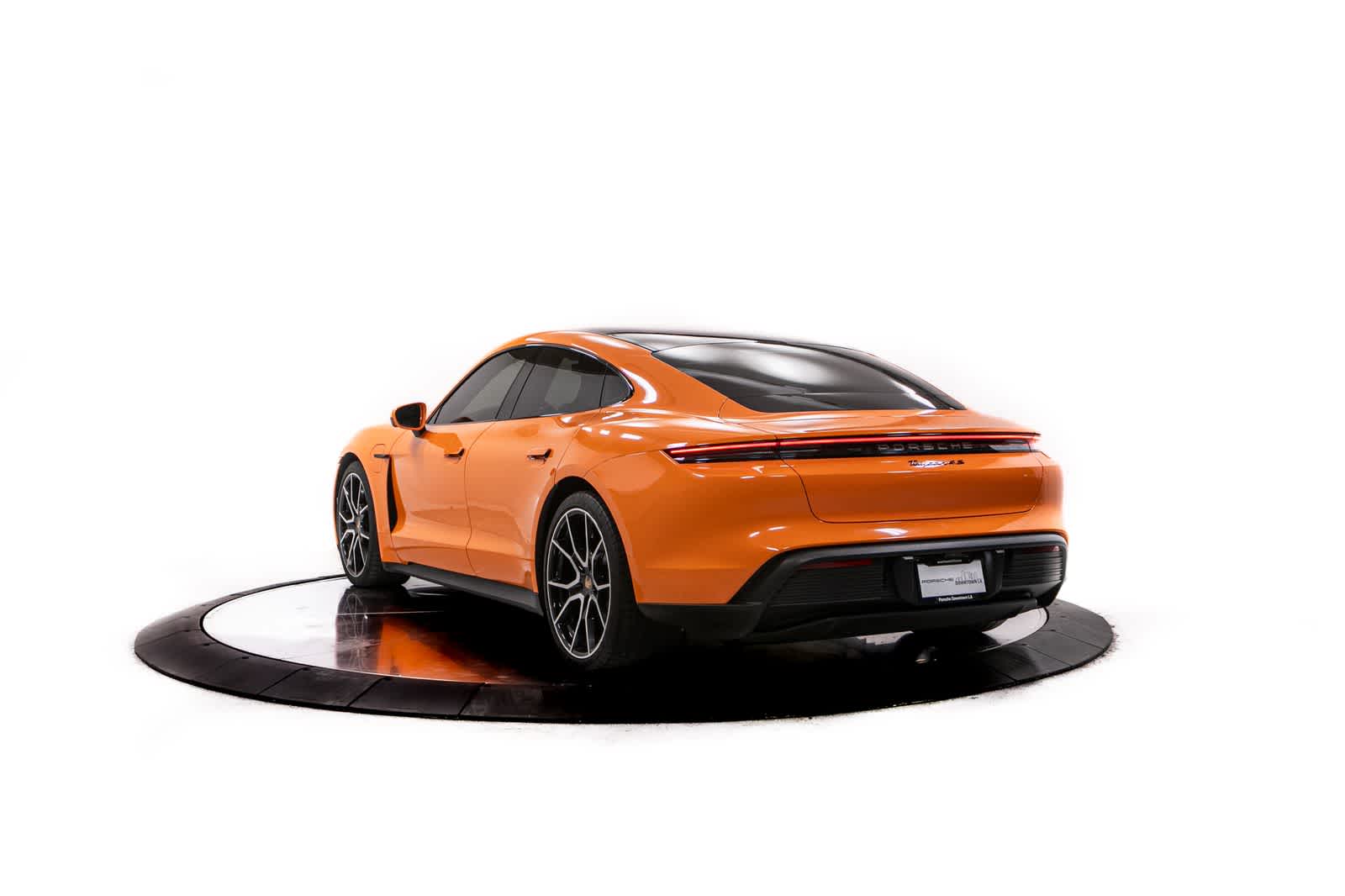 Thumbnail: 2025 Porsche Taycan - 3
