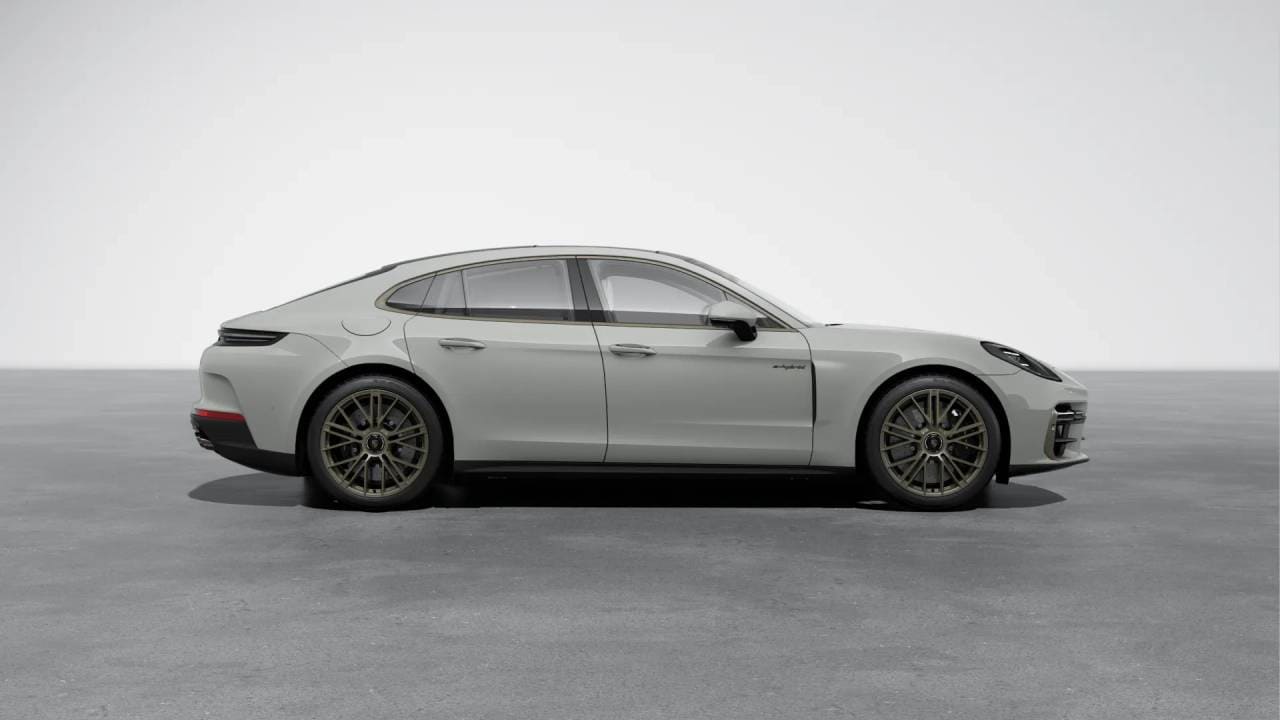 Thumbnail: 2026 Porsche Panamera - 6