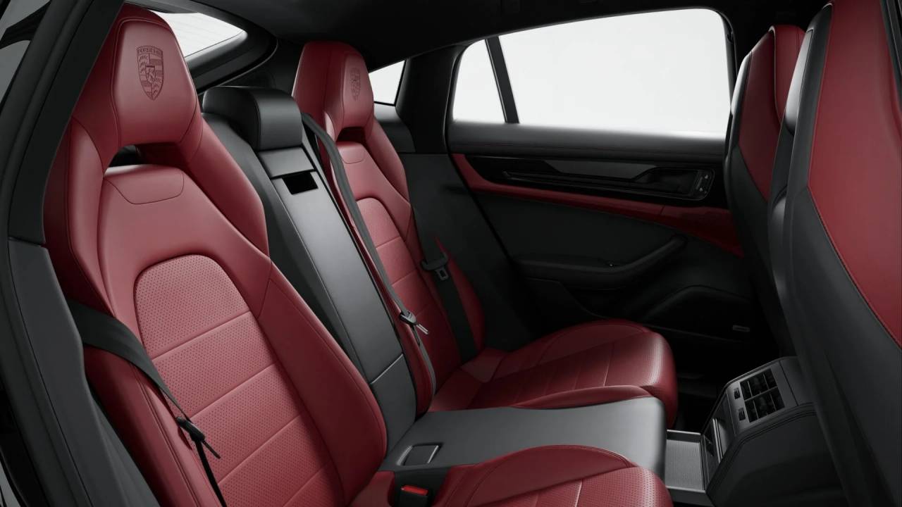 Thumbnail: 2026 Porsche Panamera - 10