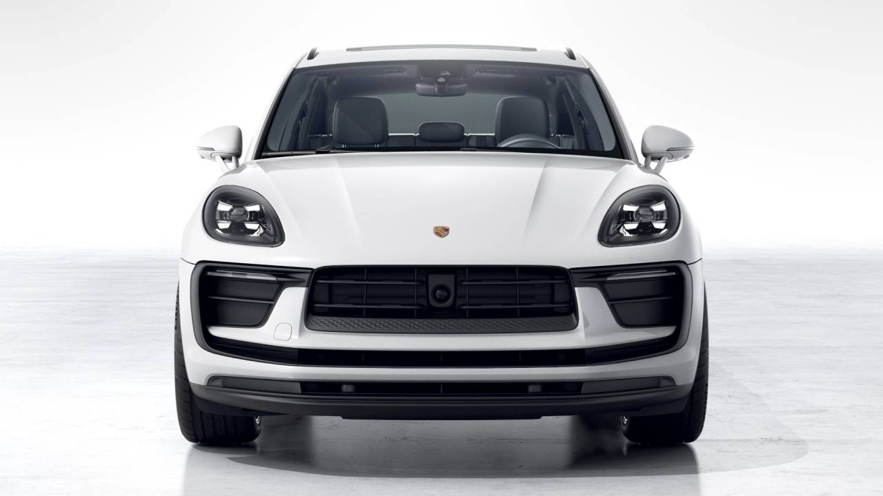 Thumbnail: 2026 Porsche Macan - 8