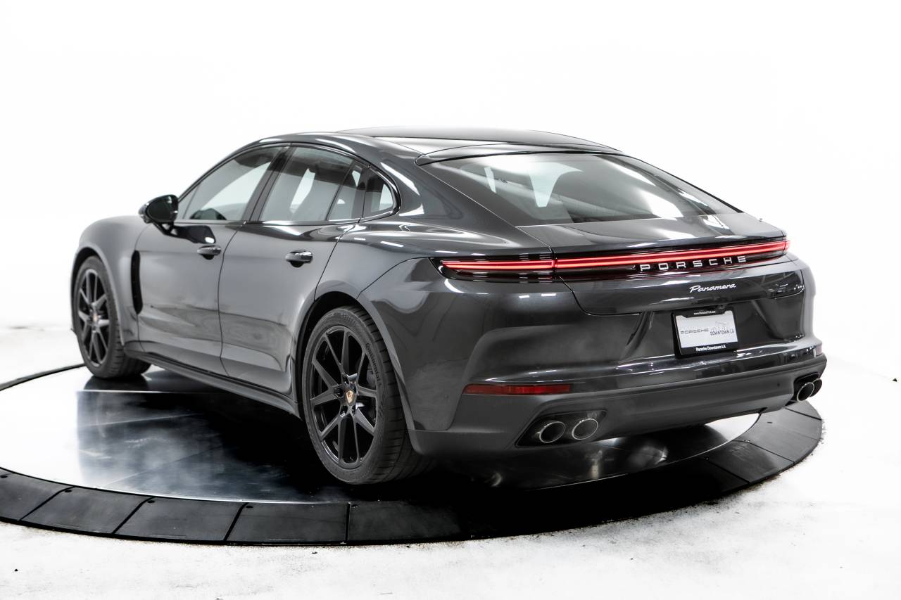 Thumbnail: 2025 Porsche Panamera - 3