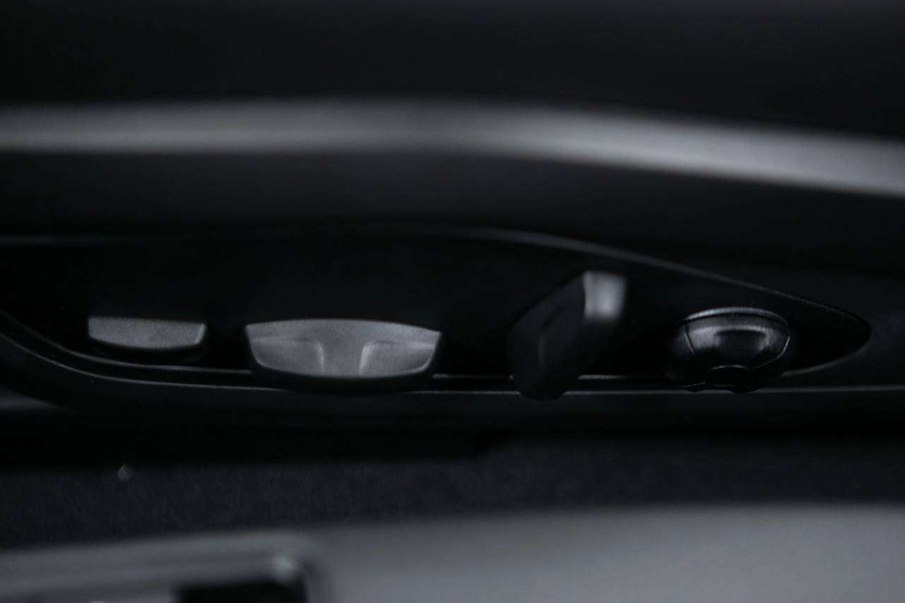 Thumbnail: 2026 Porsche 911 - 24