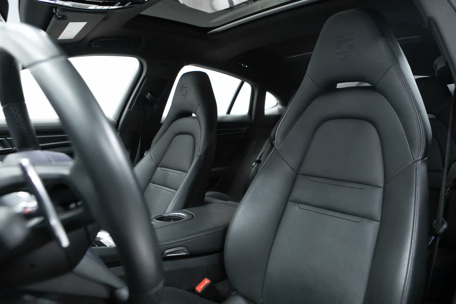 Thumbnail: 2023 Porsche Panamera - 5