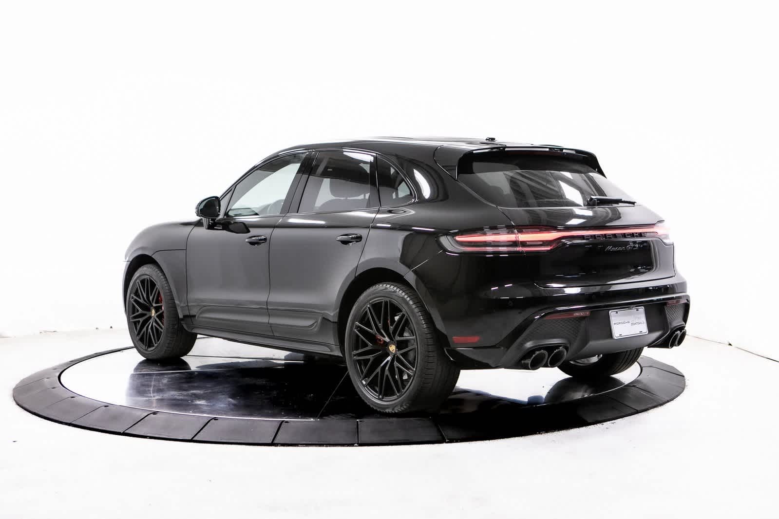 2022 Porsche Macan GTS photo 2