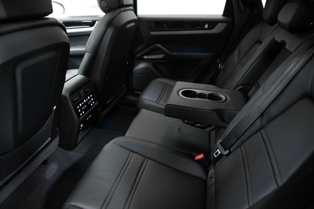 Thumbnail: 2026 Porsche  - 38