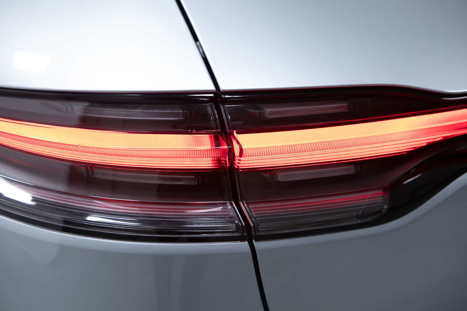 Thumbnail: 2026 Porsche Macan - 18