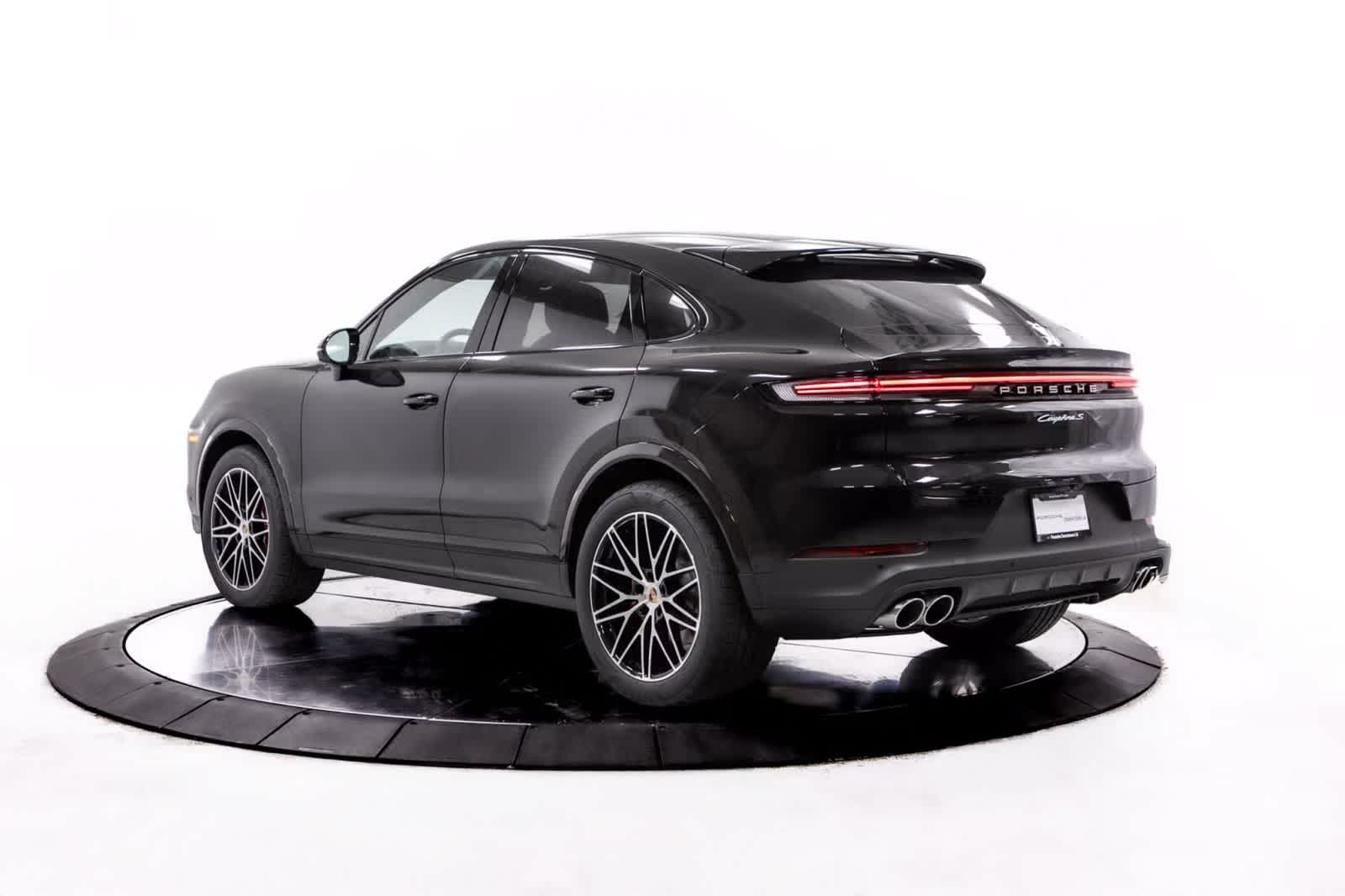 Thumbnail: 2026 Porsche Cayenne - 2