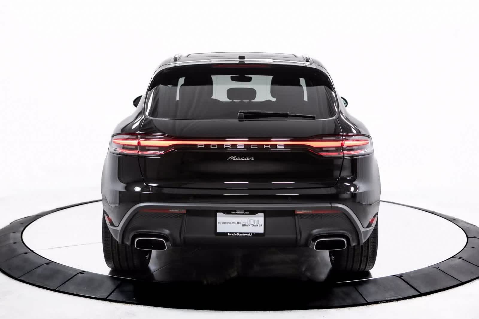 Thumbnail: 2025 Porsche Macan - 6
