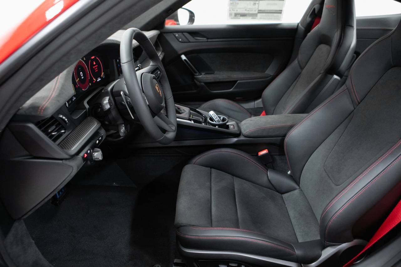 Thumbnail: 2026 Porsche 911 - 23