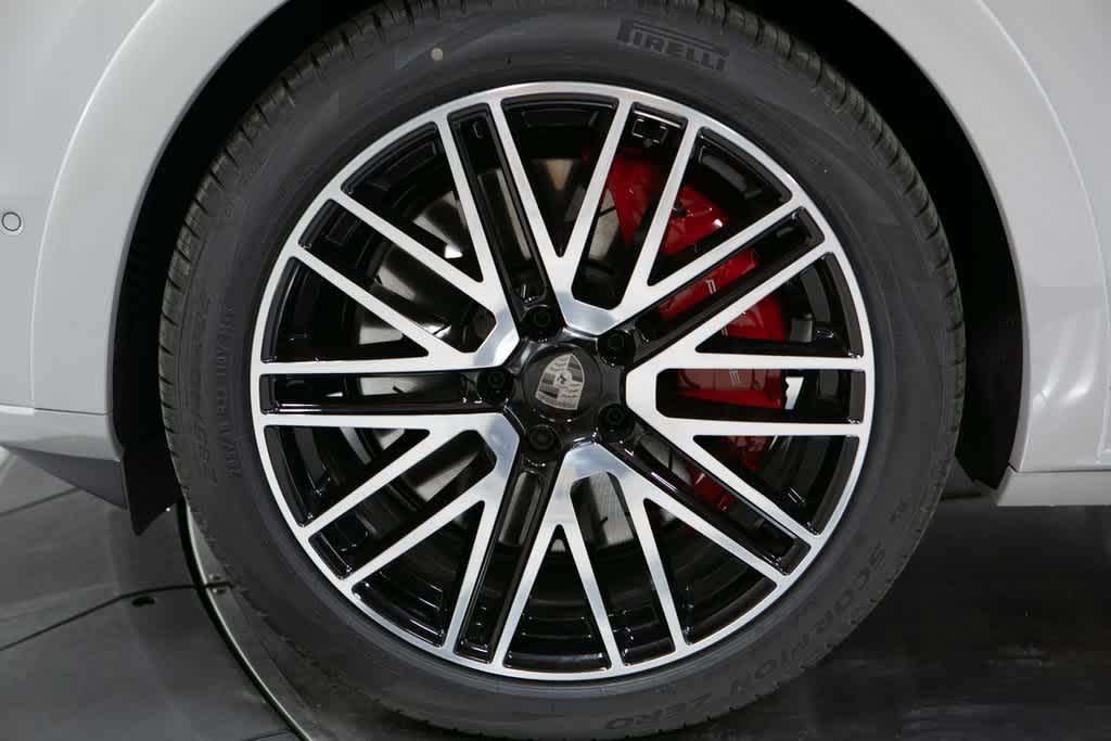 Thumbnail: 2025 Porsche Cayenne - 11