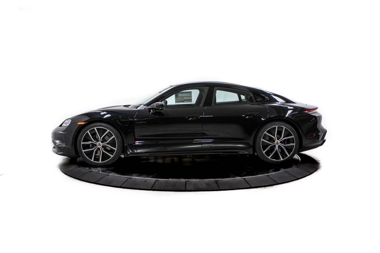Thumbnail: 2026 Porsche Taycan - 2
