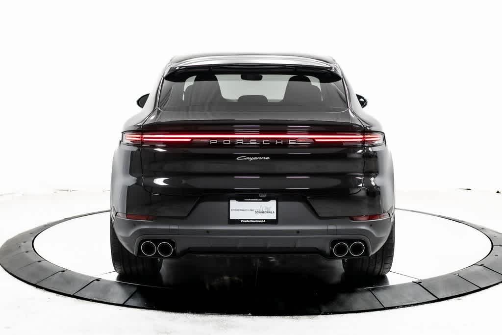 Thumbnail: 2025 Porsche  - 6