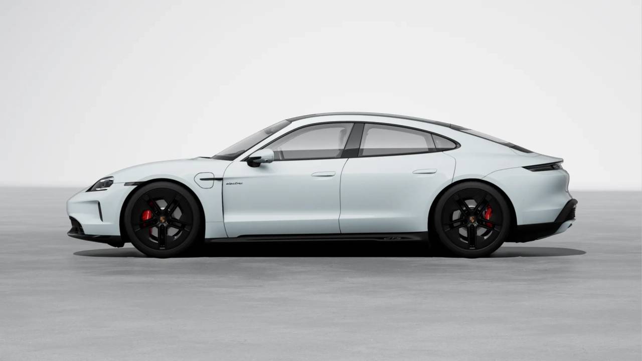 2026 Porsche Taycan GTS photo 2