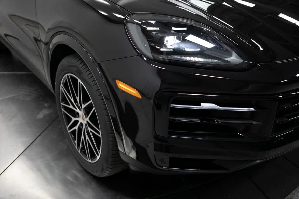 Thumbnail: 2025 Porsche Cayenne - 12