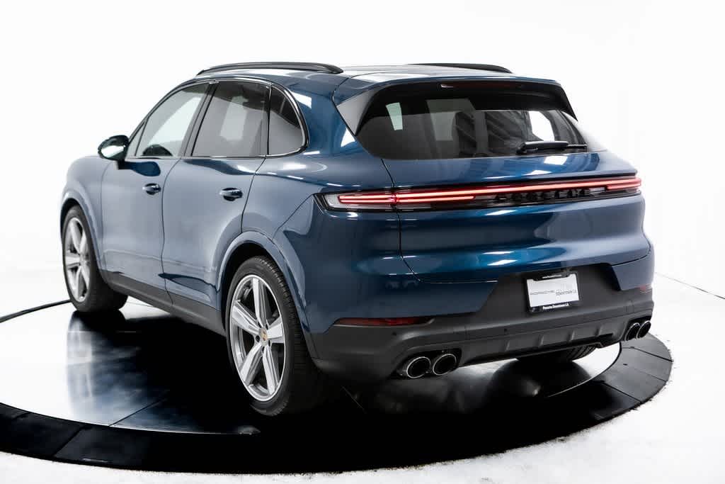Thumbnail: 2024 Porsche Cayenne - 3
