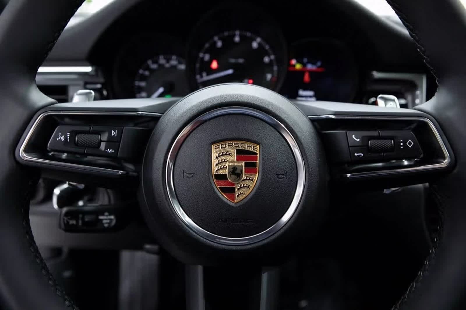 Thumbnail: 2025 Porsche Macan - 14