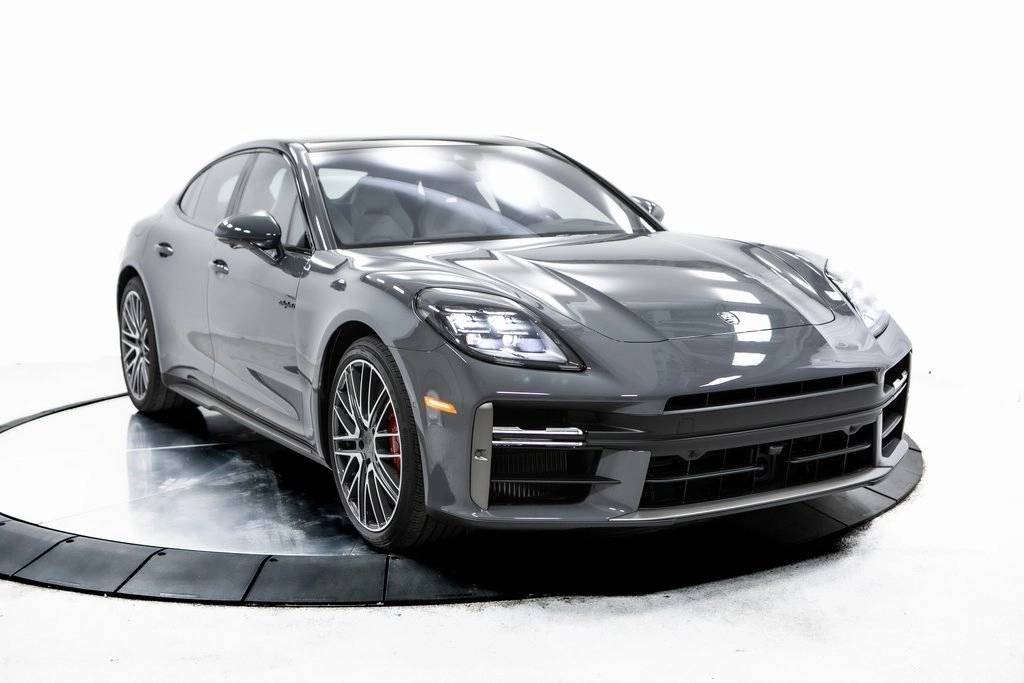 Thumbnail: 2025 Porsche Panamera - 9