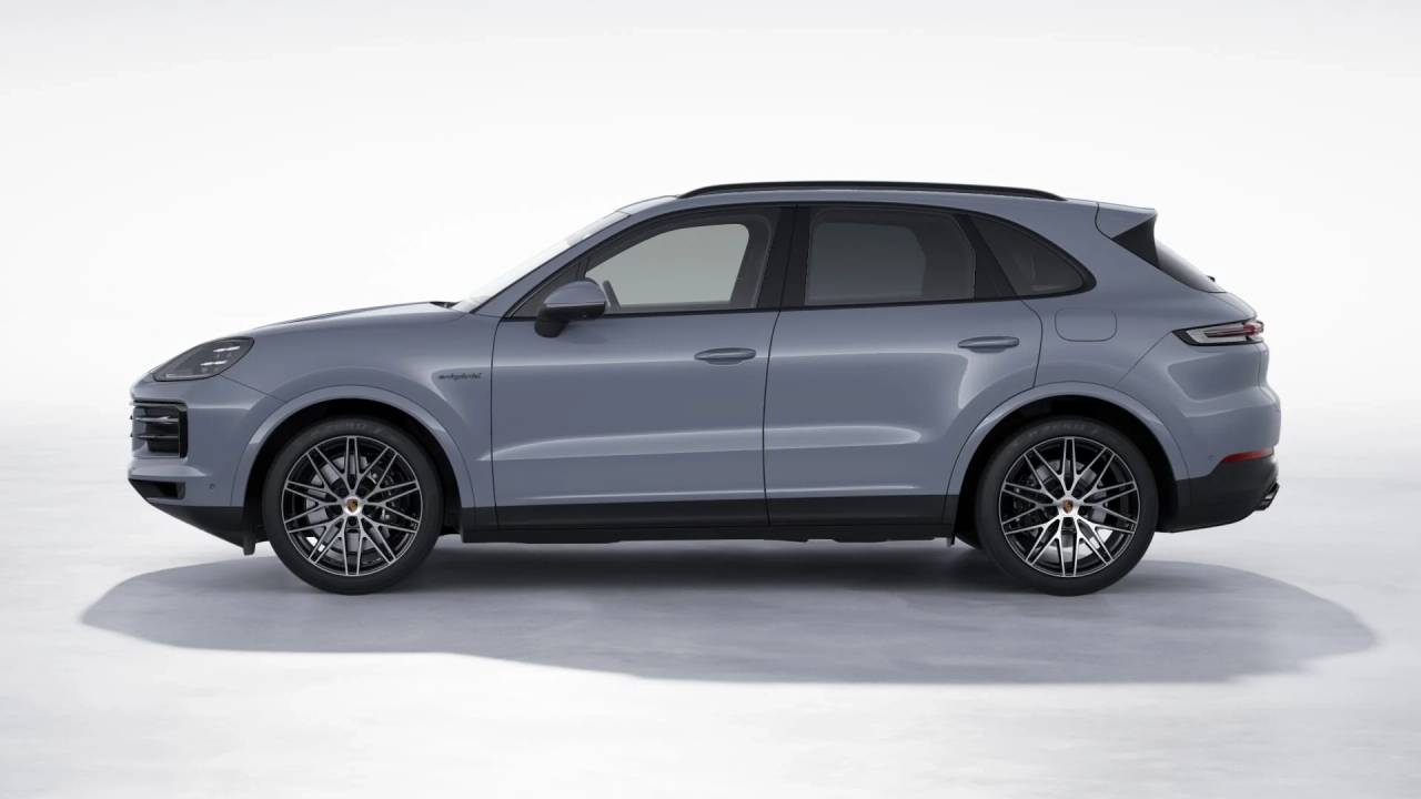 2026 Porsche Cayenne E-Hybrid photo 2