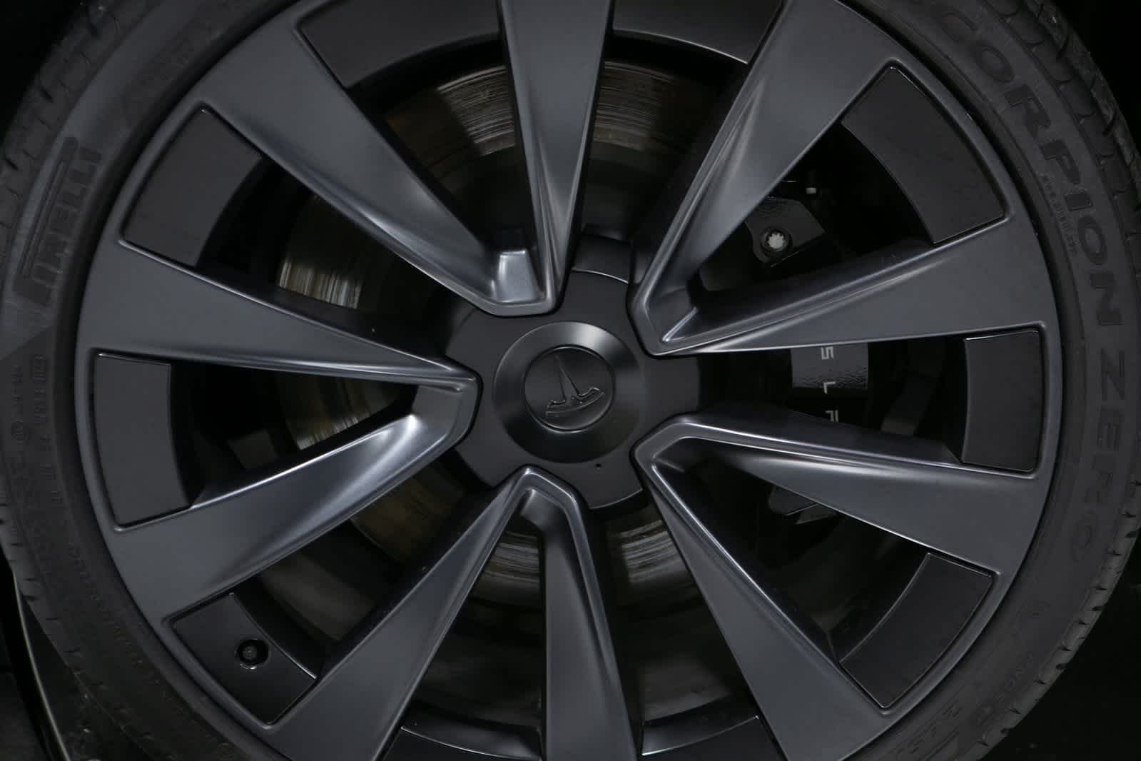 Thumbnail: 2022 Tesla Model X - 11