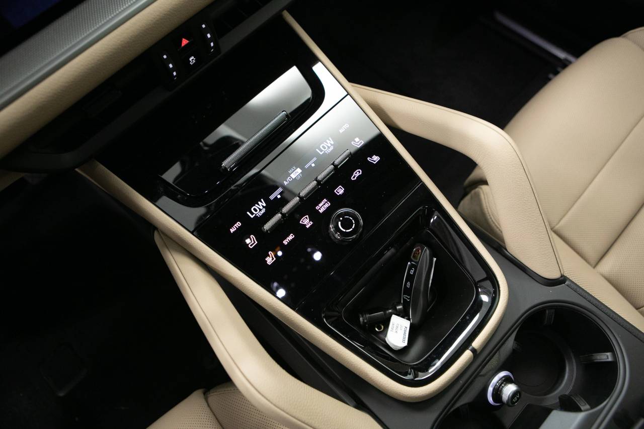 Thumbnail: 2026 Porsche Cayenne - 29