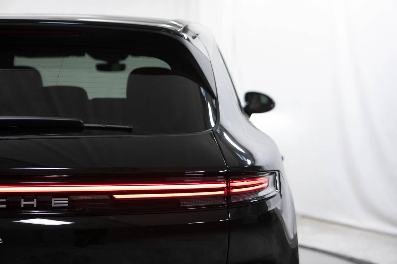 Thumbnail: 2026 Porsche Cayenne - 18