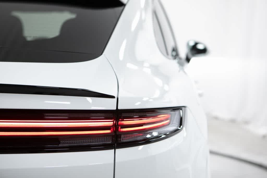 Thumbnail: 2025 Porsche  - 40