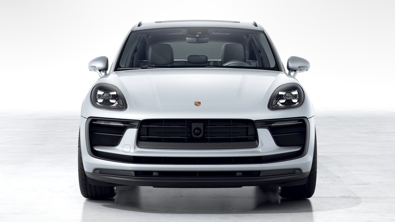 Thumbnail: 2026 Porsche Macan - 8