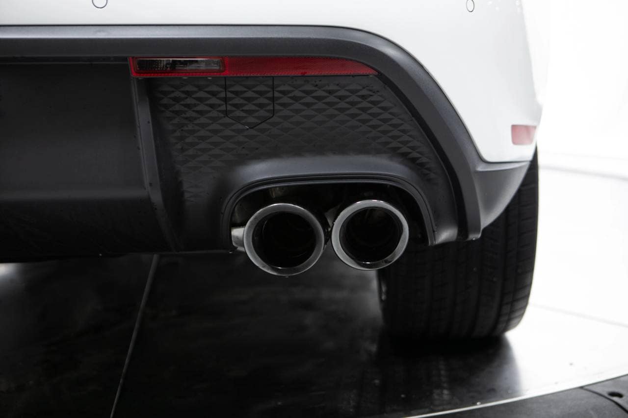 Thumbnail: 2026 Porsche Macan - 17