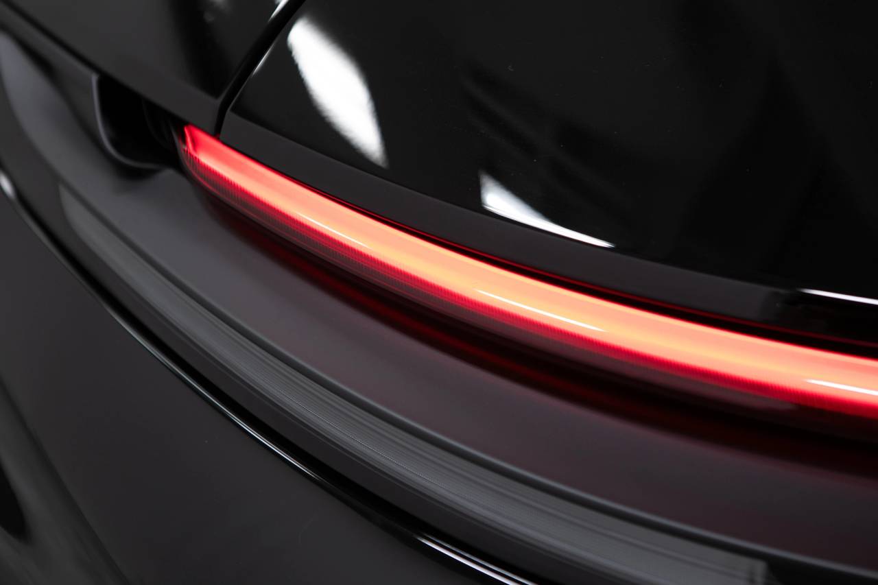 Thumbnail: 2026 Porsche 911 - 16