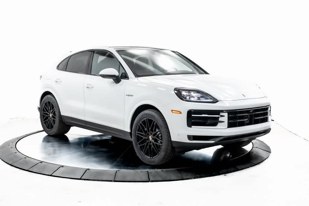 Thumbnail: 2025 Porsche  - 9