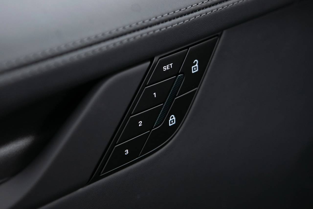 Thumbnail: 2026 Porsche 911 - 25