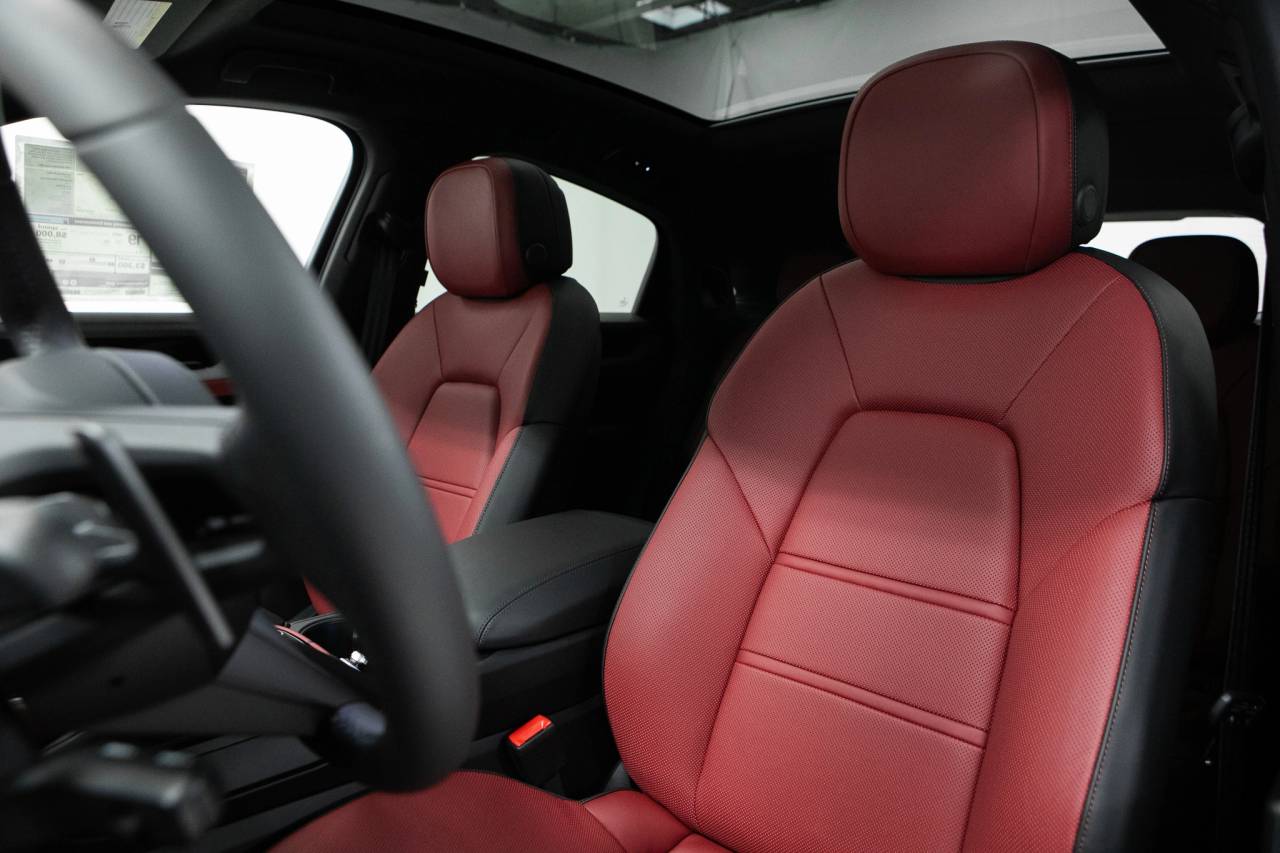 Thumbnail: 2026 Porsche  - 5