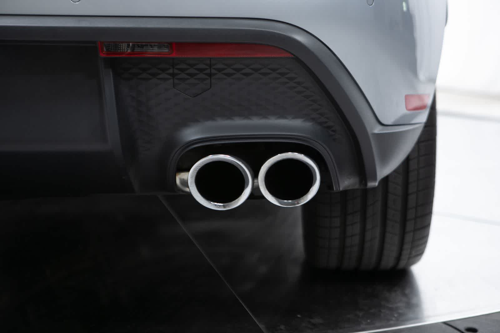 Thumbnail: 2026 Porsche Macan - 19
