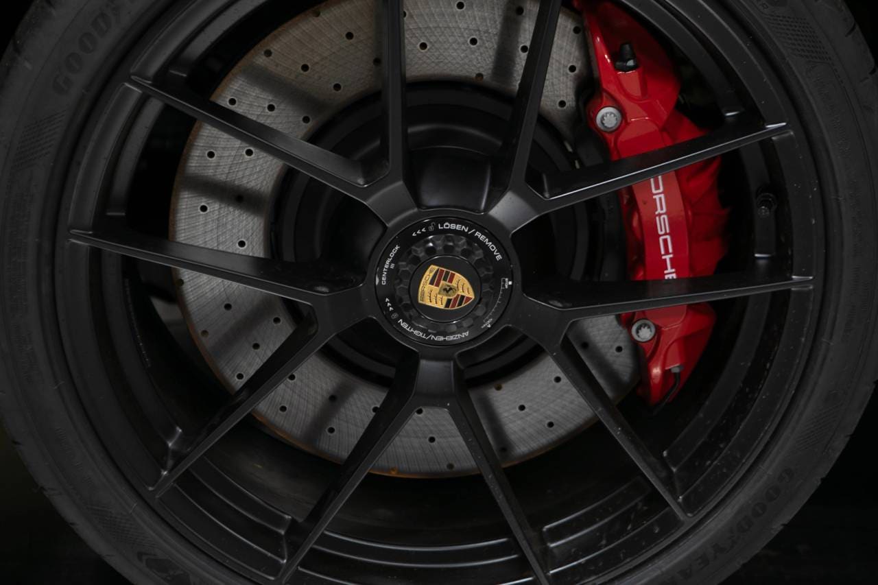 Thumbnail: 2026 Porsche 911 - 11