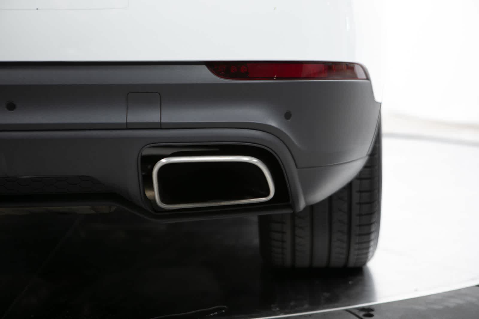 Thumbnail: 2022 Porsche Cayenne - 20